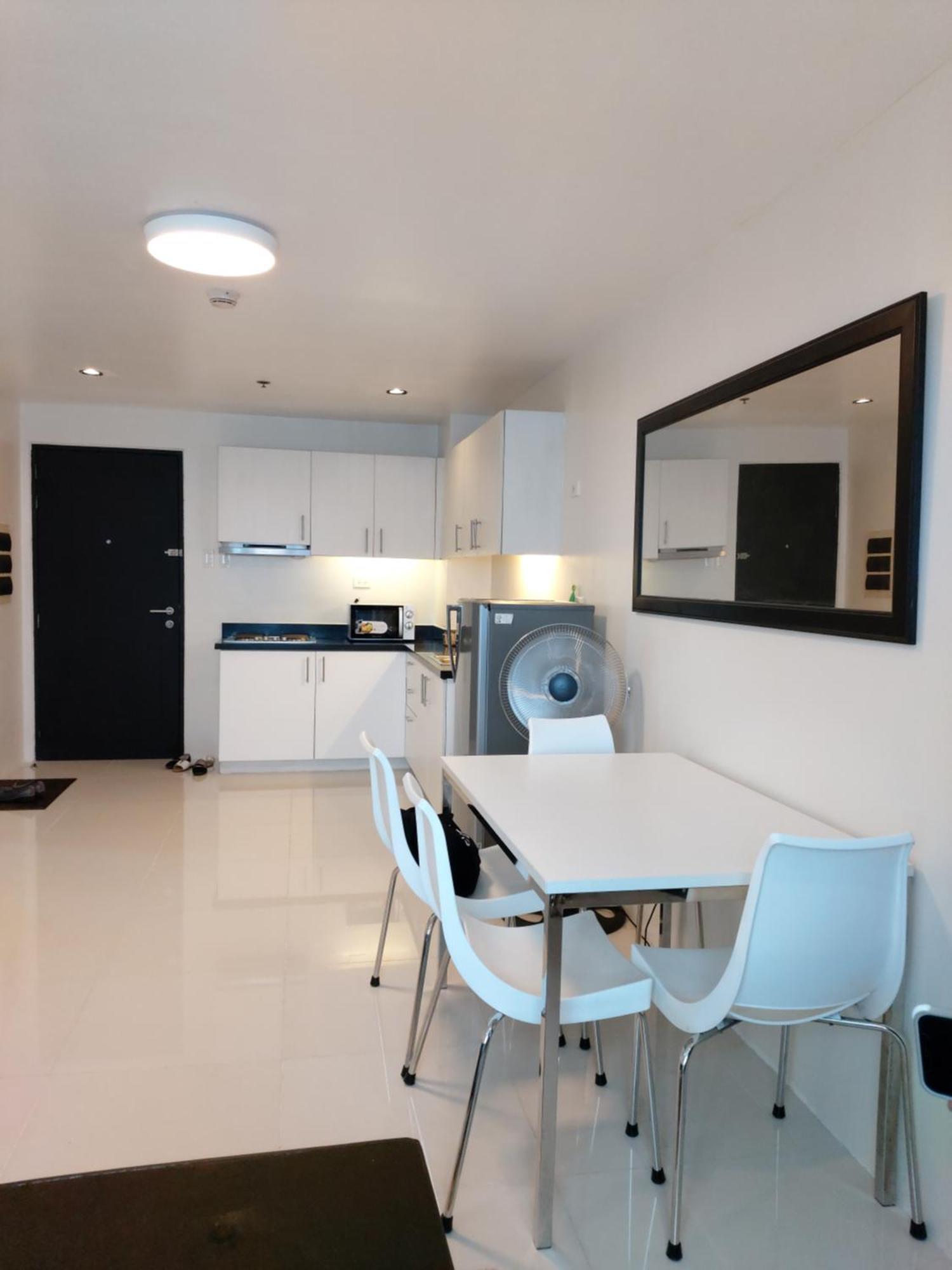 Condo Studio Luxe In Princeton Residences Manila Bilik gambar