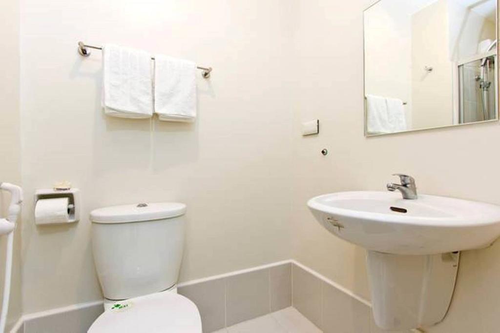 Condo Studio Luxe In Princeton Residences Manila Bilik gambar