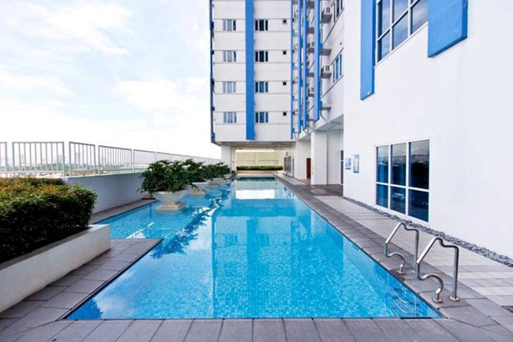 Condo Studio Luxe In Princeton Residences Manila Bilik gambar